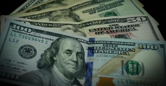 Dolar-en-Colombia_-la-divisa-continua-con-tendencia-a-la-baja-1.jpg