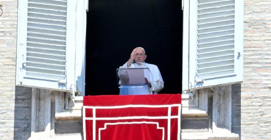 Dolor-y-verguenza_-papa-Francisco-por-migrantes-muertos-en-el-mediterraneo.jpg