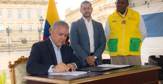 Duque-Junta-Comunal.jpg