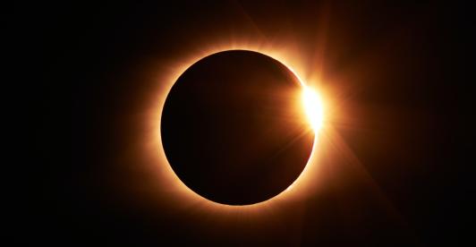 Eclipse-Lunar-Largo.jpg