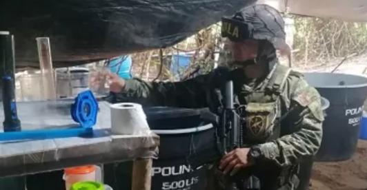 Ejercito-desmantelo-laboratorio-de-cocaina-del-Clan-del-Golfo.jpg