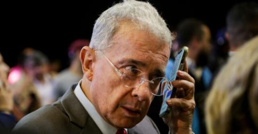 Fiscalia-revelo-audios-entre-Alvaro-Uribe-y-Diego-Cadena-en-el-juicio-contra-el-abogado.jpg