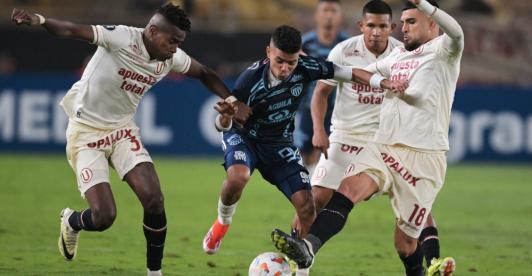 Junior-universitario-Libertadores.jpg