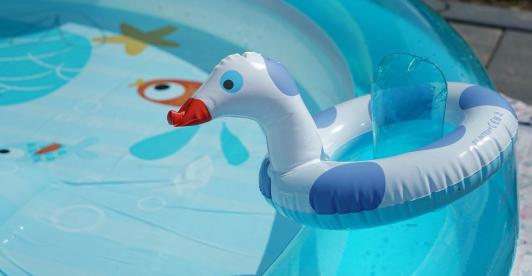 Llamo-a-los-bomberos-por-supuesto-incendio-y-solo-queria-que-le-llenaran-su-piscina.jpg
