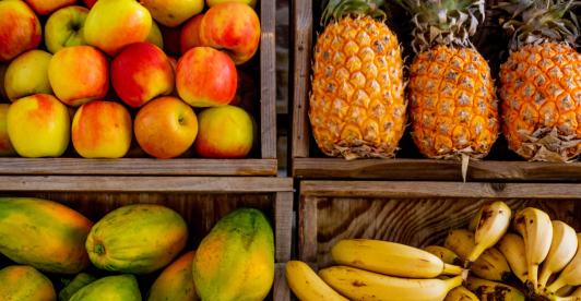Los-cinco-mitos-mas-comunes-sobre-el-consumo-de-fruta.jpg