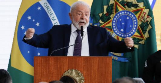 Lula-da-Silva-firmo-decreto-que-limita-el-acceso-a-armas-en-Brasil-1.jpg