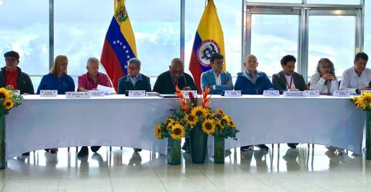 Mesa-de-dialogos-con-el-Eln.jpg