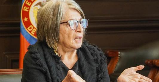 Ministra-Cecilia-Lopez-y-la-compra-de-tierras-a-campesinos.jpg