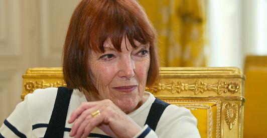 Murio-la-disenadora-britanica-Mary-Quant-que-popularizo-la-minifalda.jpg