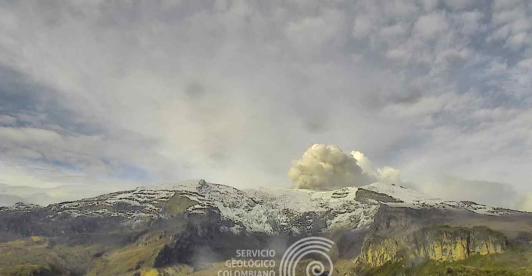 Nevado-del-Ruiz-Petro-pide-acelerar-evacuacion-preventiva-de-2.500-familias.jpg