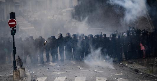 Ochenta-detenidos-y-123-policias-heridos-durante-jornada-de-protestas-en-Francia.jpg