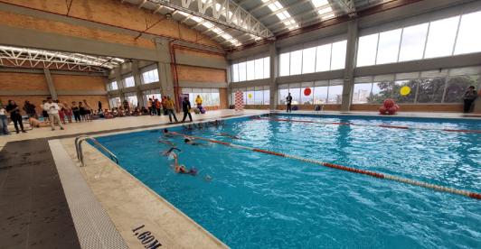 Piscina-del-CDC-Lourdes-abrio-sus-puertas-para-habitantes-de-Santa-Fe-y-La-Candelaria.jpg