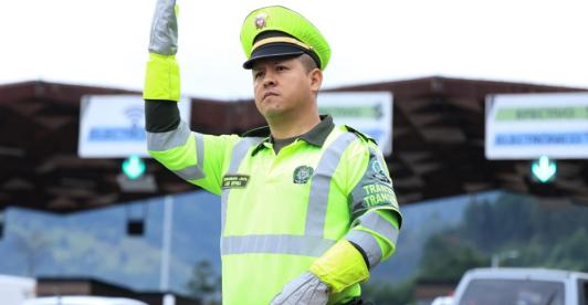 Policia-de-carreteras-y-accidentes-en-vias.jpg
