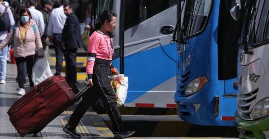 Puente-del-1-de-mayo-se-espera-que-3.6-millones-de-vehiculos-circulen-por-carreteras.jpg