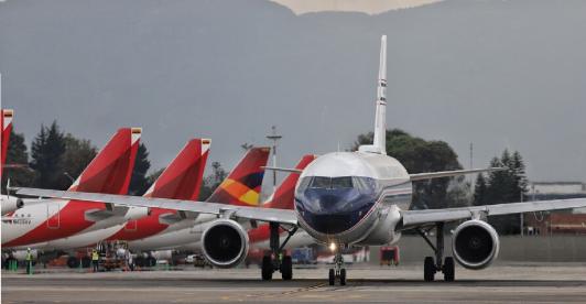 Tapabocas-ya-no-sera-obligatorio-para-viajar-en-avion.jpg