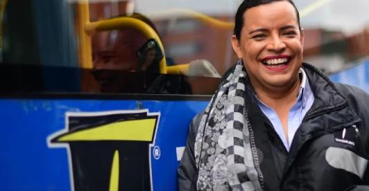 Victoria-Tirado-es-la-primera-conductora-trans-que-tiene-el-sistema.jpg