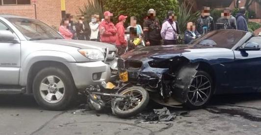 bogota-video-conductor-arrolla-ladrones.jpg