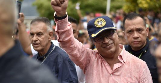 encuesta-invamer-gustavo-petro.jpg
