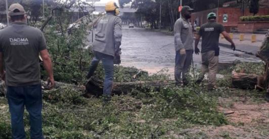 fuerte-aguacero-granizo-cali.jpg
