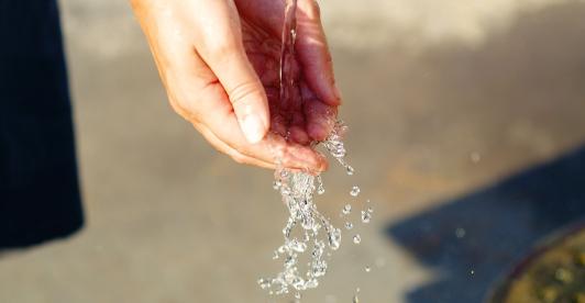 hand-1576418_1280-2.jpg