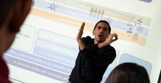 lengua-senas-clase.jpg