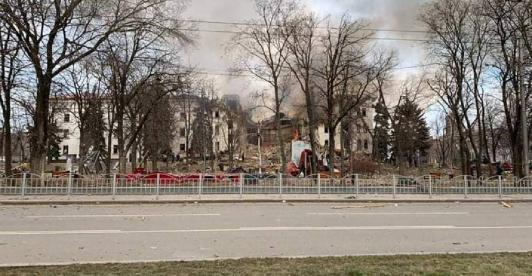 mariupol-teatro.jpg