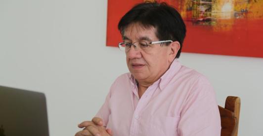 ministro_salud_fernando_ruiz.jpg