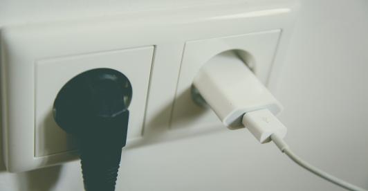 power-outlet-1794616_1280.jpg