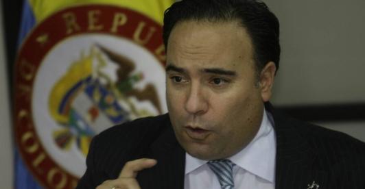 renuncia-embajador-Espana.jpg
