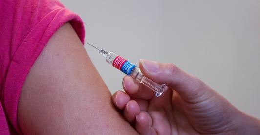 vaccination-1215279_1280.jpg