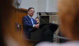 Energía fósil arruina la agricultura y la industria: presidente Petro