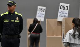 Ciencia evidencia riesgos del porte de armas. / Foto: AFP.