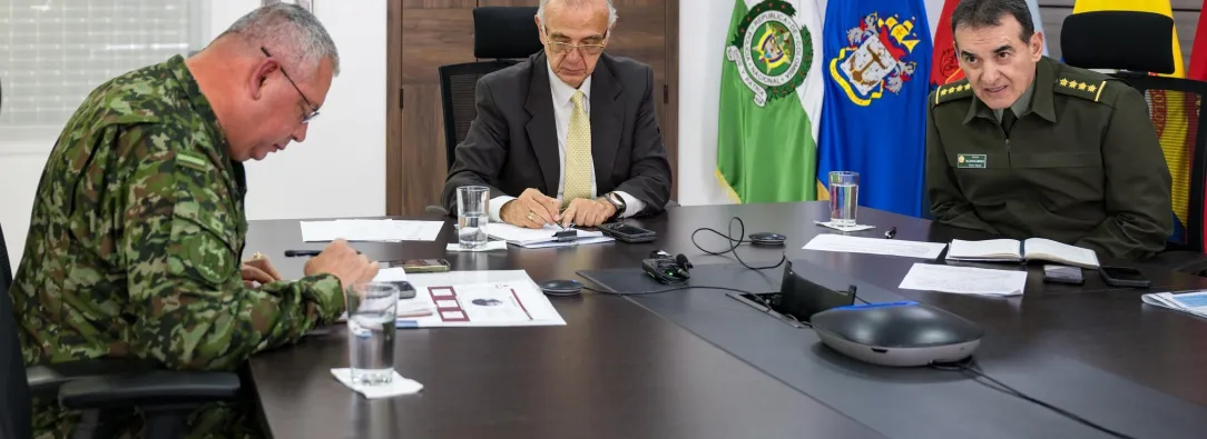 MinDefensa niega recorte en presupuesto para compra de gasolina