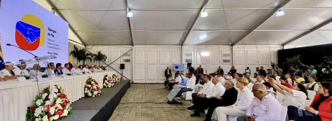 Gobierno y 'Segunda Marquetalia' Inician Negociaciones de Paz en Caracas, Venezuela