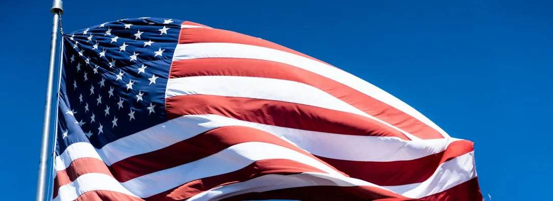 Bandera de Estados Unidos. Ilustra nota sobre medidas en EE. UU. para sacar la 'Green Card'.