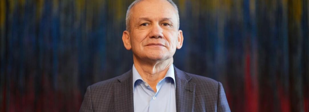 Carlos Ramón González renuncia como director de la Inteligencia Nacional