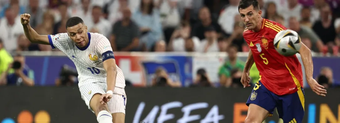 Kylian Mbappé en la Eurocopa 2024 ante España