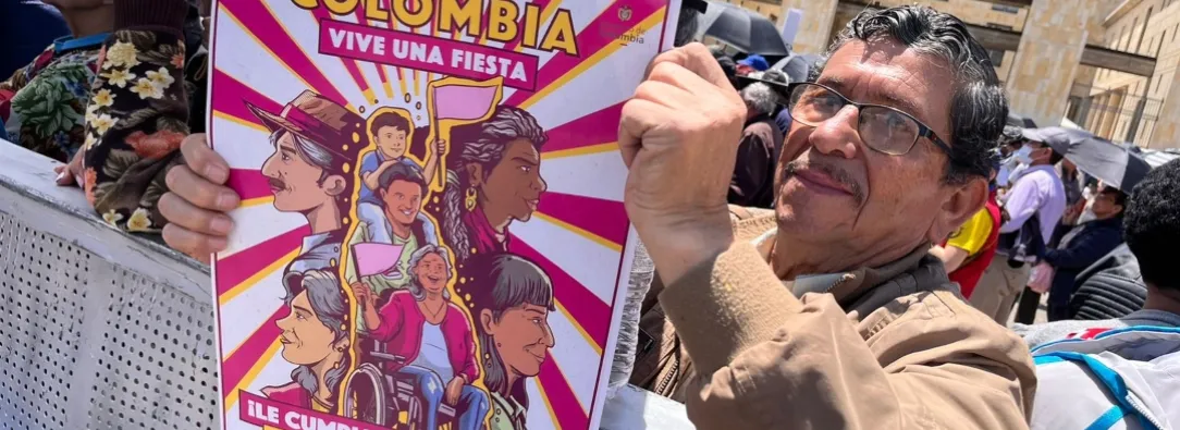 Así se ve la Plaza de Bolívar por la sanción presidencial de la reforma pensional. / Foto: RTVC.