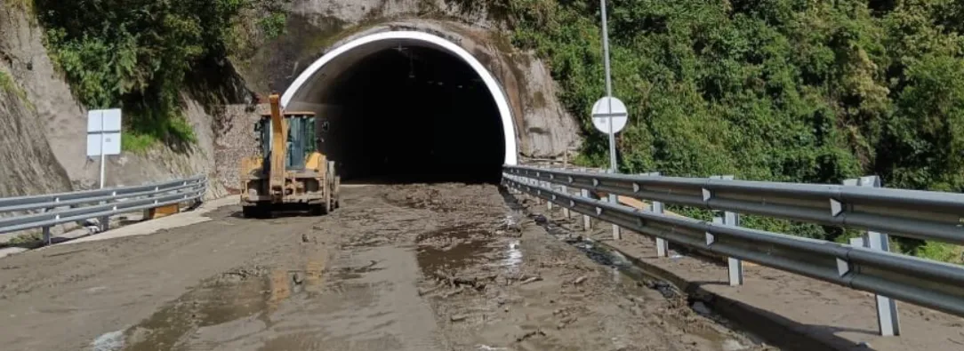Deslizamientos túnel la línea. / Foto: Invías.