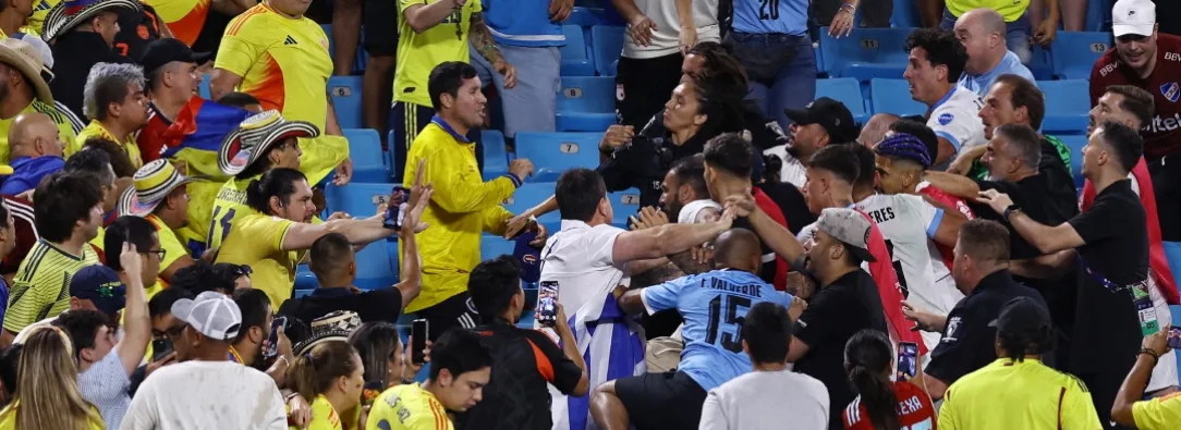Uruguayos malos perdedores. / Foto: AFP.