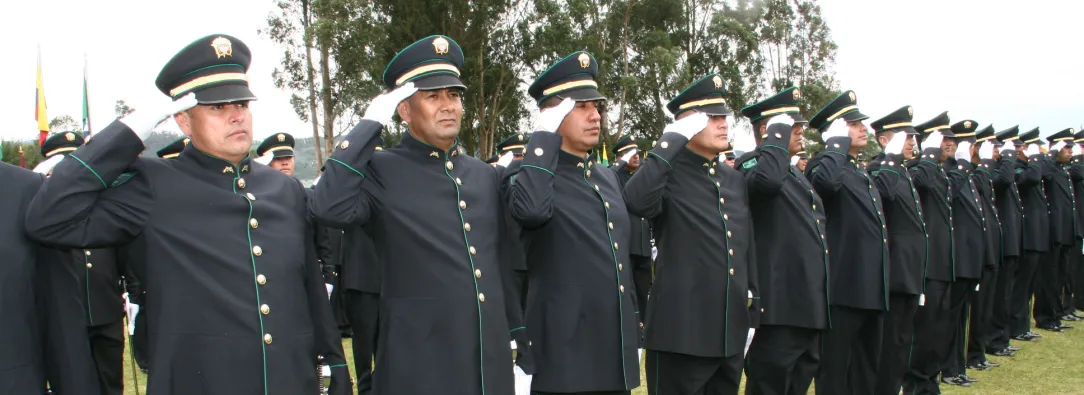 Oficiales de la Policía Nacional