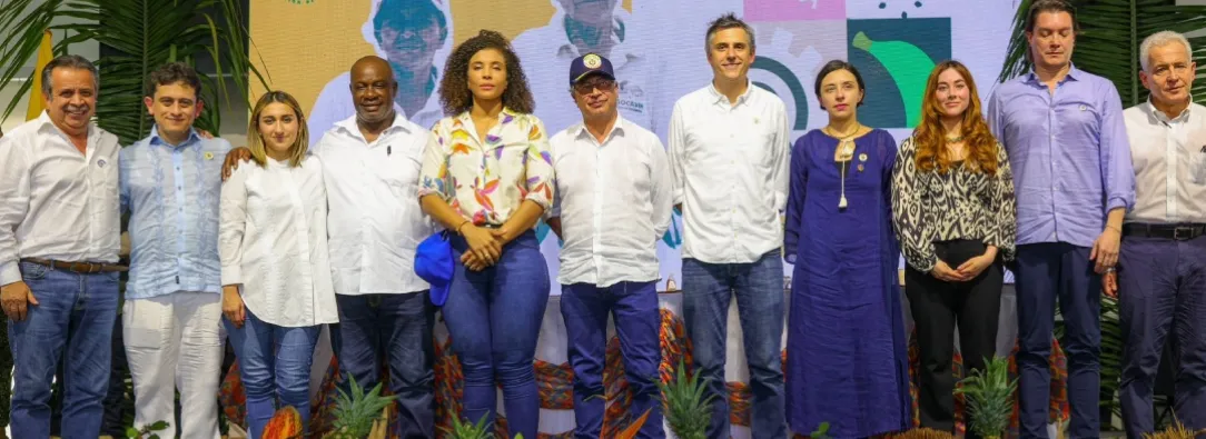 Gobierno y Grupo Éxito se unen en la Alianza por la Sustitución de Cultivos. / Foto: InfoPresidencia.