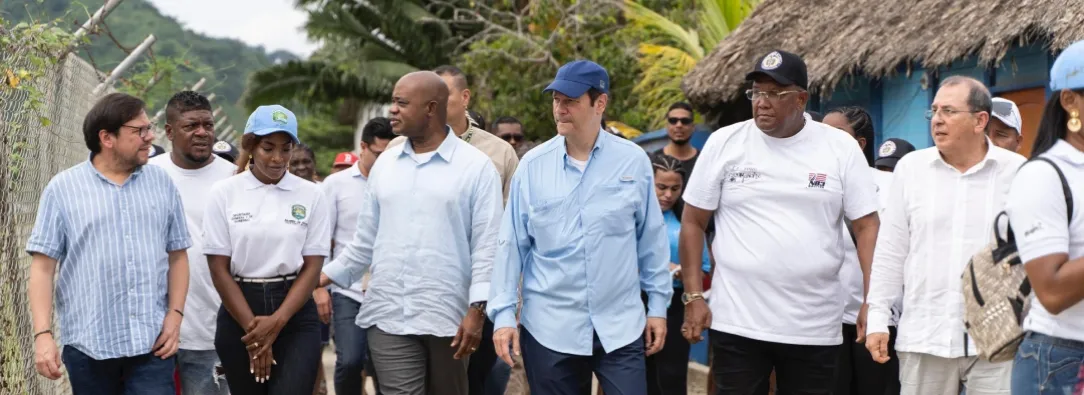 Cancilleres de Colombia y Panamá recorren Capurganá en medio de crisis migratoria en el Darién. / Foto: X Cancillería.