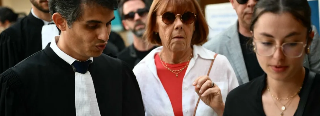  Hombre de 70 años es acusado de drogar a su esposa para que otros la violaran durante casi una década