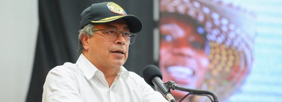 "El país no se dejará bloquear": presidente Petro se pronuncia sobre paro camionero