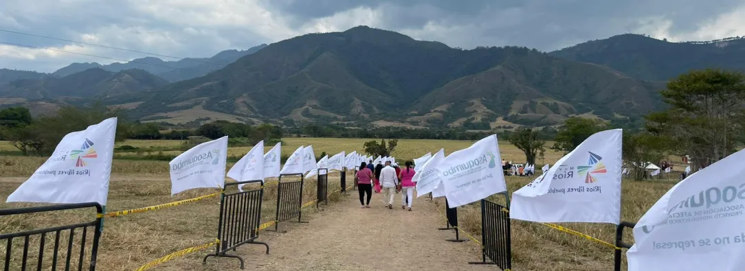 Restitución de tierras campesinos desplazados por la hidroeléctrica El Quimbo