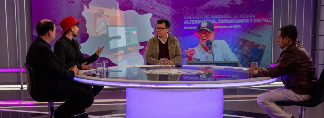 "No somos bodegueros": medios alternativos discuten sobre la ley de tercios y la democratización de la información en Colombia