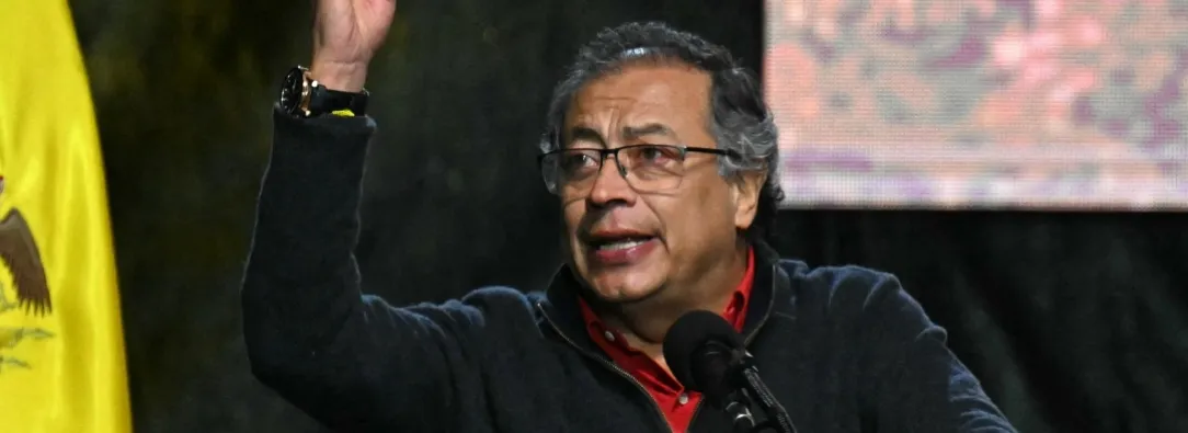 Presidente Petro acusa al CNE de inflar los topes. / Foto: AFP.