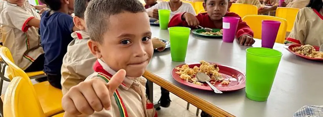 577 mil canastas alimentarias para niños en receso escolar