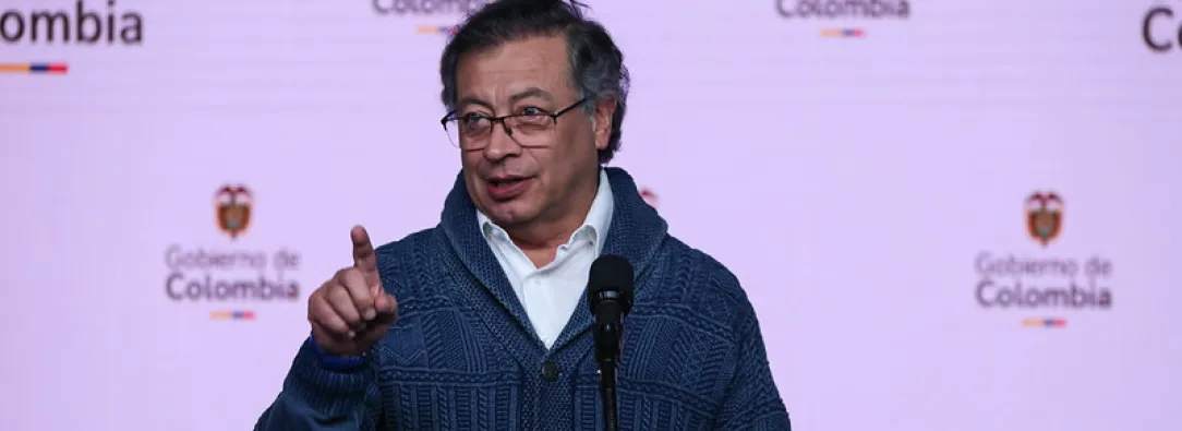 Presidente Petro ordena destinar un tercio de la pauta estatal a medios comunitarios y alternativos